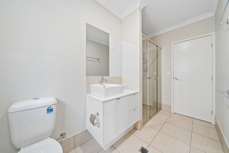 Photo - 30 First Street, Holmview QLD 4207 - Image 8