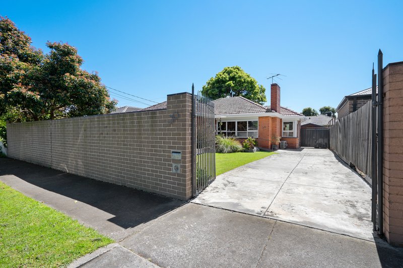 Photo - 30 Flag Street, Kingsbury VIC 3083 - Image 5