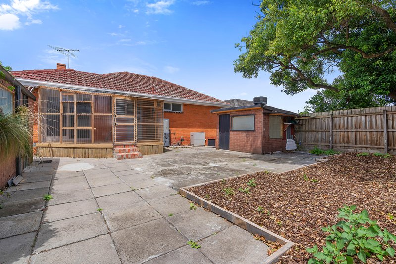 Photo - 30 Flag Street, Kingsbury VIC 3083 - Image 12