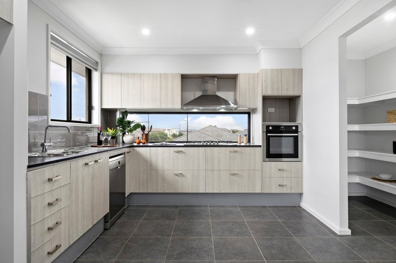 Photo - 30 Floribunda Parade, Marsden Park NSW 2765 - Image 2