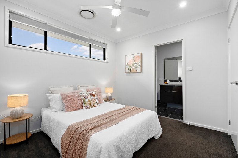 Photo - 30 Floribunda Parade, Marsden Park NSW 2765 - Image 6