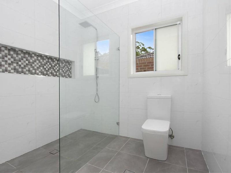 Photo - 30 Foley Circuit, Harrington Park NSW 2567 - Image 9