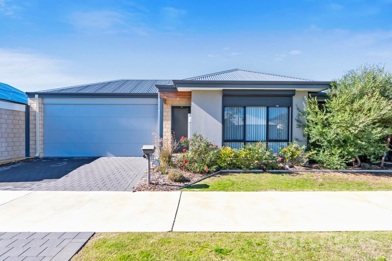 30 Forever Boulevard, Banksia Grove WA 6031