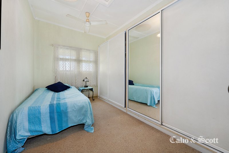 Photo - 30 Fourth Ave , Sandgate QLD 4017 - Image 10