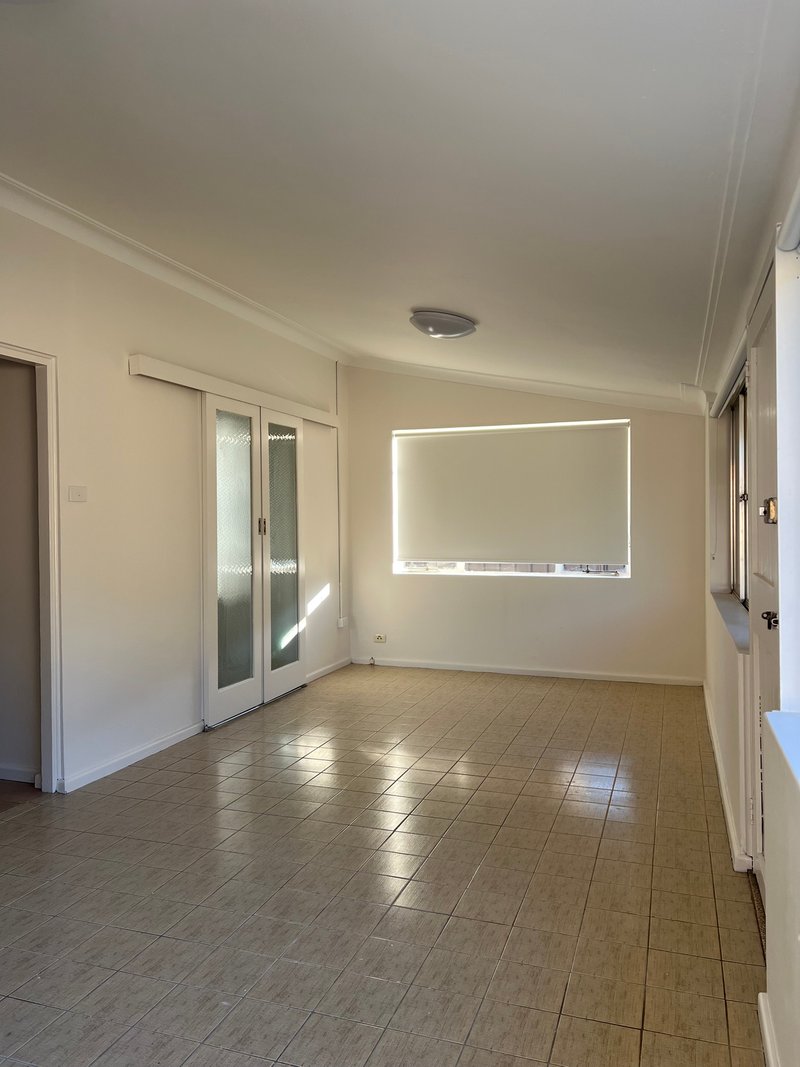 Photo - 30 Frederick Avenue, Beverly Hills NSW 2209 - Image 5