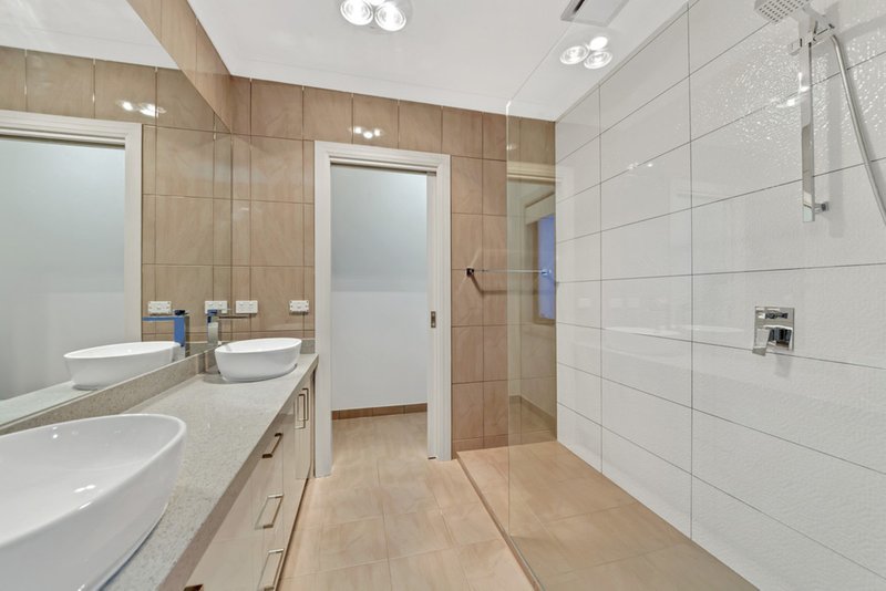 Photo - 30 Frontier Avenue, Greenvale VIC 3059 - Image 10