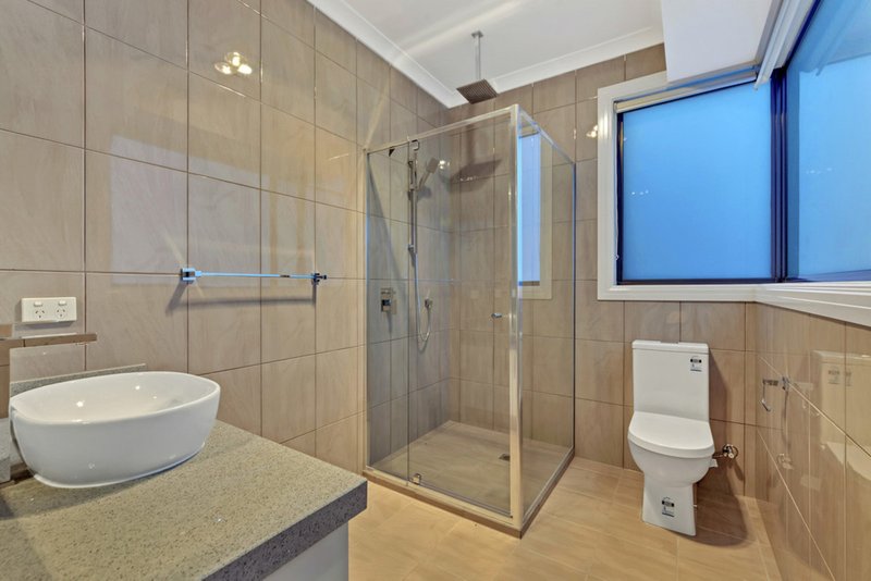 Photo - 30 Frontier Avenue, Greenvale VIC 3059 - Image 11