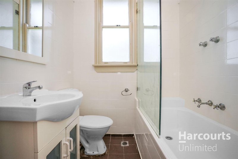 Photo - 30 Funda Crescent, Lalor Park NSW 2147 - Image 3