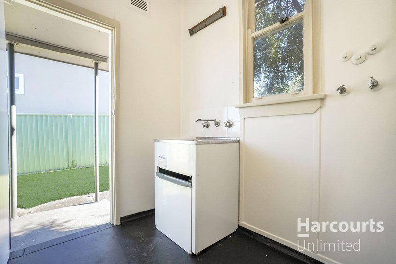 Photo - 30 Funda Crescent, Lalor Park NSW 2147 - Image 5