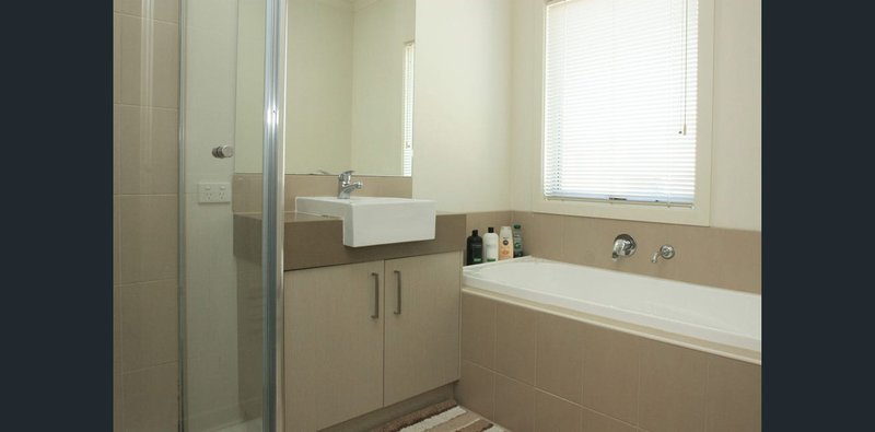 Photo - 30 Gearon Avenue, Rowville VIC 3178 - Image 6