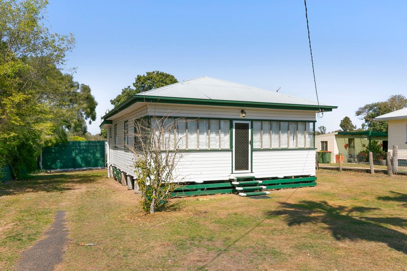 Photo - 30 Geraghty Street, Cecil Plains QLD 4407 - Image 10