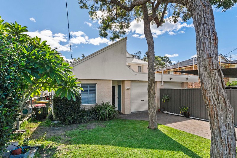 Photo - 30 Ginganup Road, Summerland Point NSW 2259 - Image 2