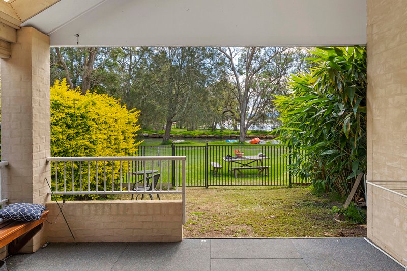 Photo - 30 Ginganup Road, Summerland Point NSW 2259 - Image 9