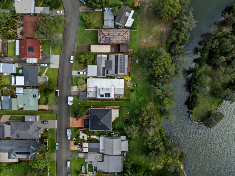 Photo - 30 Ginganup Road, Summerland Point NSW 2259 - Image 12