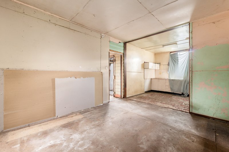 Photo - 30 Glenelg Street, Raymond Terrace NSW 2324 - Image 3