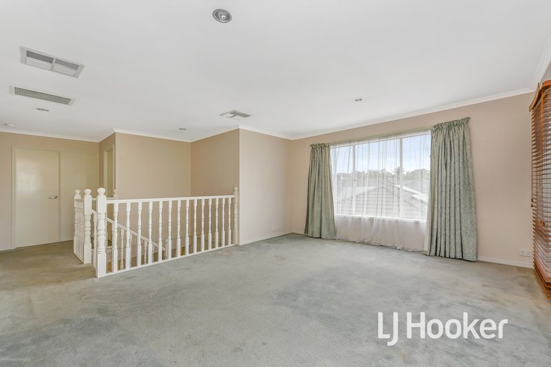 Photo - 30 Glenshee Drive, Lynbrook VIC 3975 - Image 7