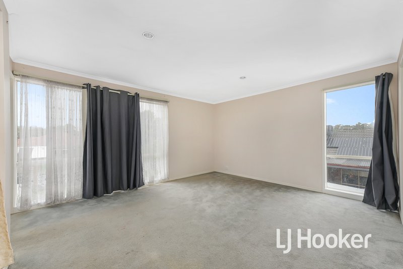 Photo - 30 Glenshee Drive, Lynbrook VIC 3975 - Image 16