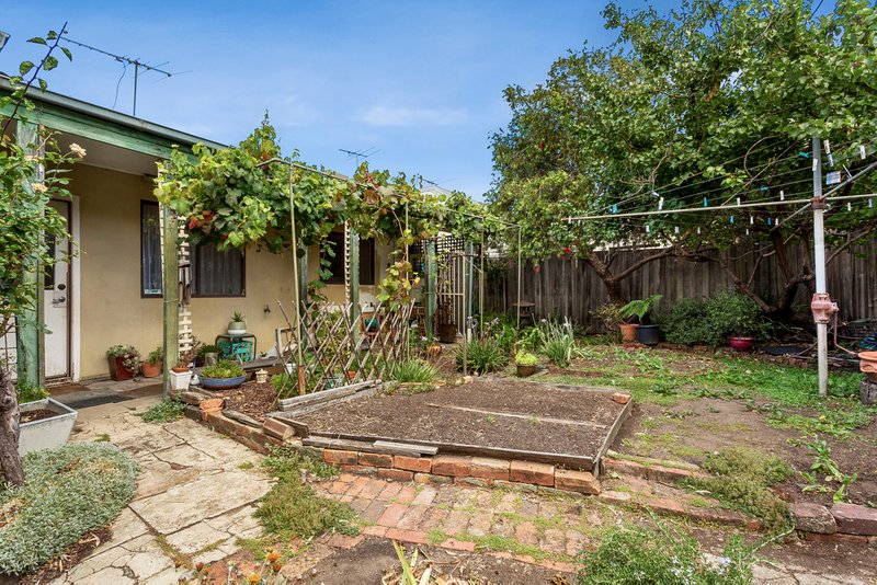 Photo - 30 Gold Street, Brunswick VIC 3056 - Image 8