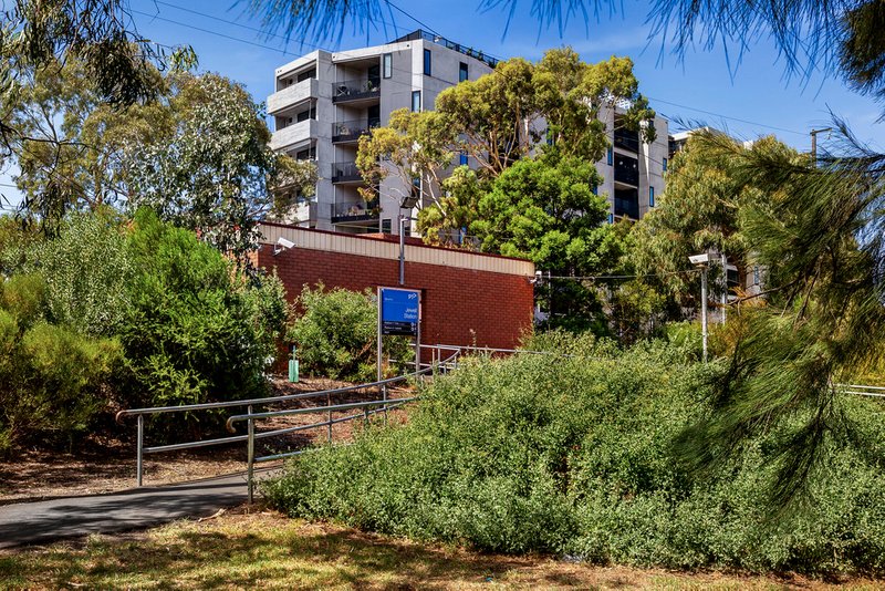 Photo - 30 Gold Street, Brunswick VIC 3056 - Image 10