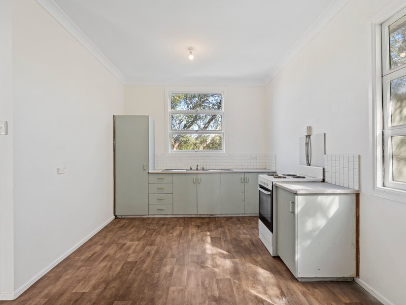 Photo - 30 Golf Links Road, Rocklea QLD 4106 - Image 7