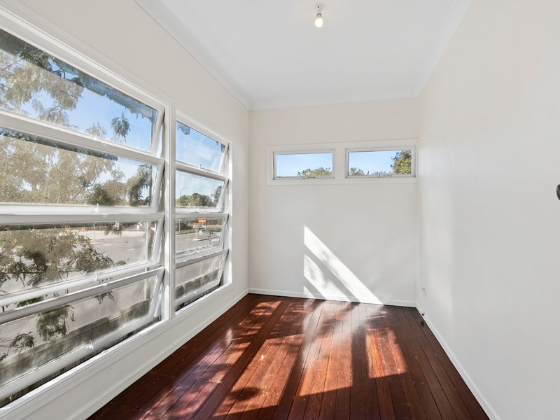 Photo - 30 Golf Links Road, Rocklea QLD 4106 - Image 14