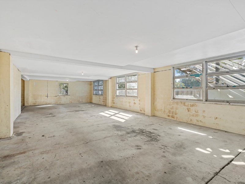 Photo - 30 Golf Links Road, Rocklea QLD 4106 - Image 16