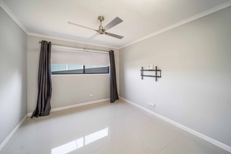 Photo - 30 Gordon Place, Glass House Mountains QLD 4518 - Image 7