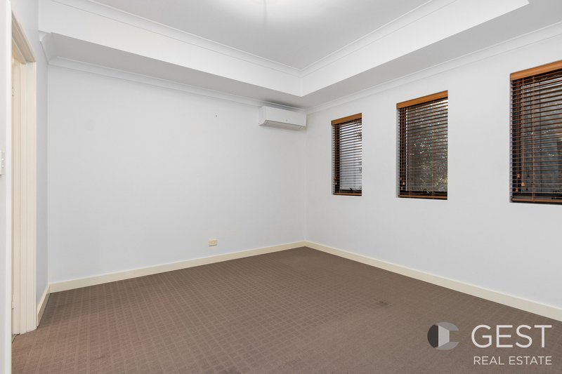 Photo - 30 Graceland Avenue, Landsdale WA 6065 - Image 12