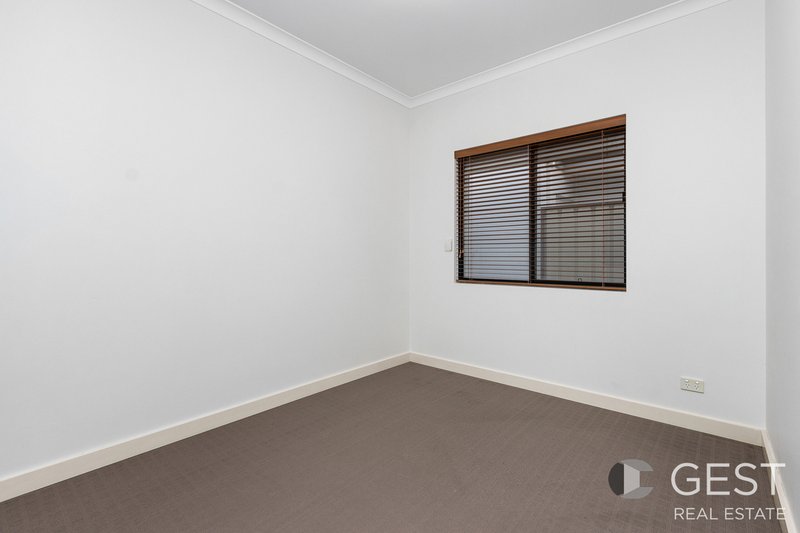 Photo - 30 Graceland Avenue, Landsdale WA 6065 - Image 16