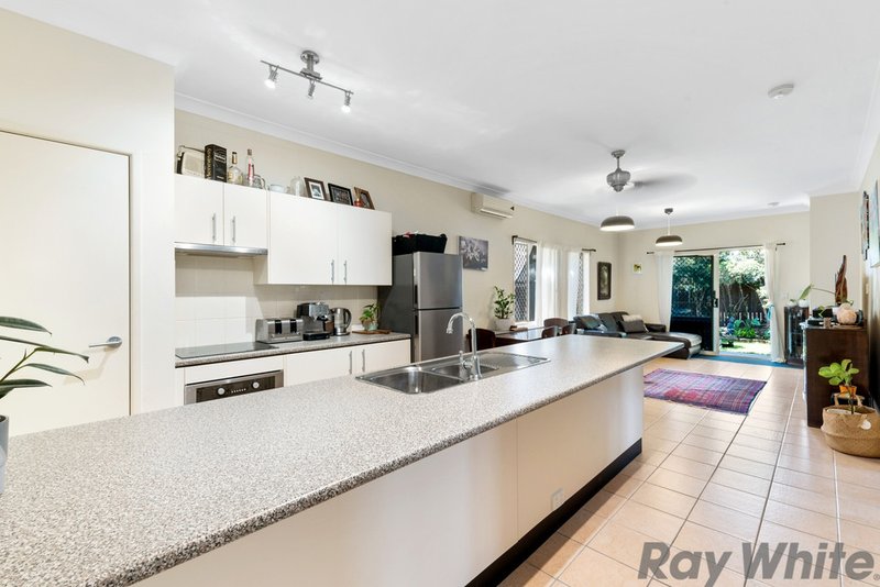 Photo - 30 Greene Street, Rothwell QLD 4022 - Image 2