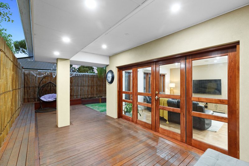 Photo - 30 Greenfields Drive, Epping VIC 3076 - Image 14