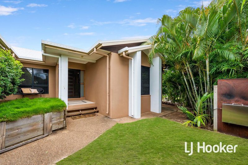 Photo - 30 Greentree Circuit, Bushland Beach QLD 4818 - Image 4