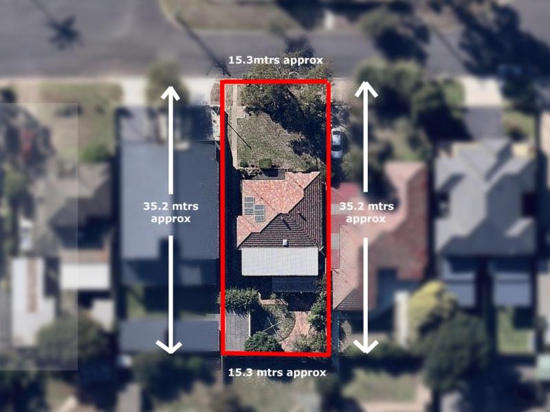 Photo - 30 Greenway Parade, Revesby NSW 2212 - Image 2