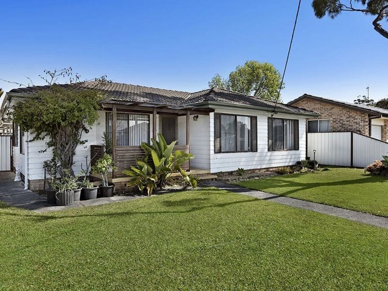 30 Gregory Street, Berkeley Vale NSW 2261