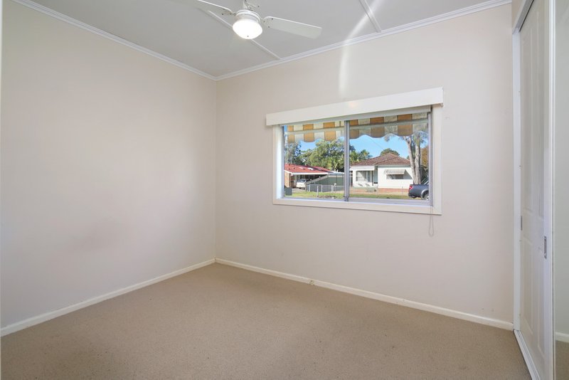 Photo - 30 Grevillia Avenue, Davistown NSW 2251 - Image 5