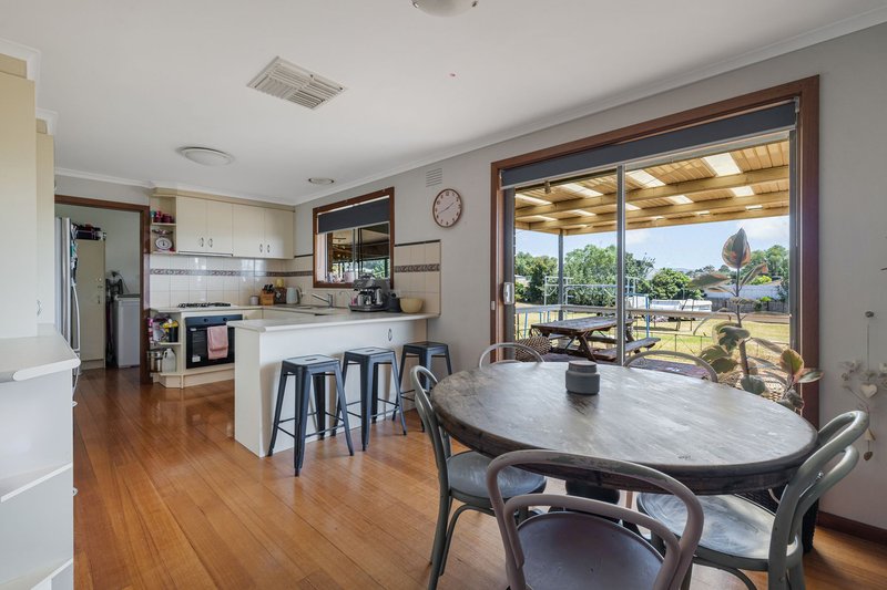 Photo - 30 Grey Street, Darley VIC 3340 - Image 7