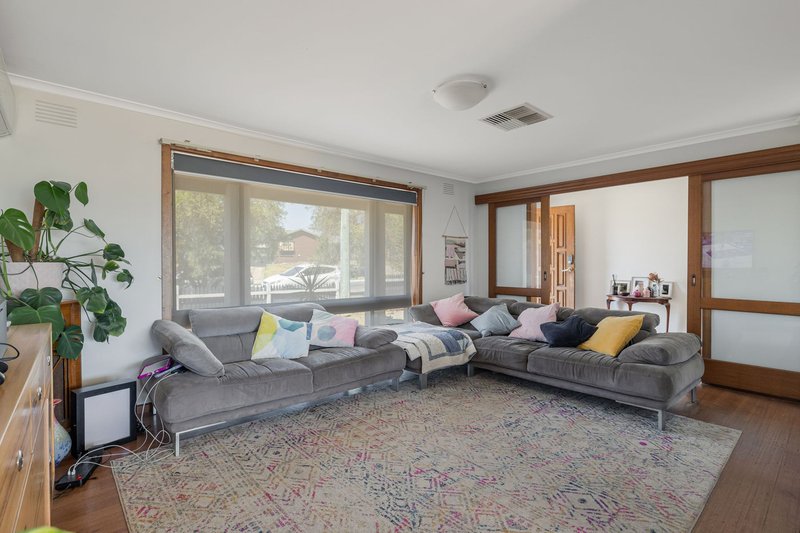 Photo - 30 Grey Street, Darley VIC 3340 - Image 9