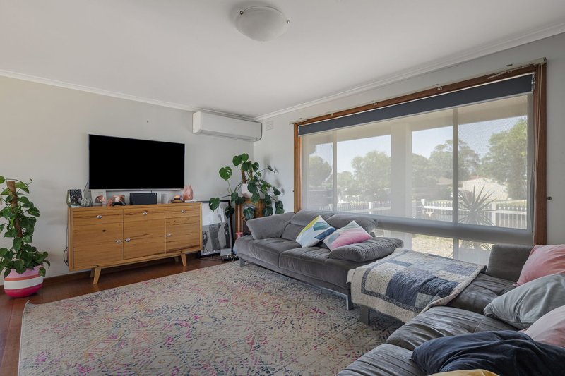 Photo - 30 Grey Street, Darley VIC 3340 - Image 10