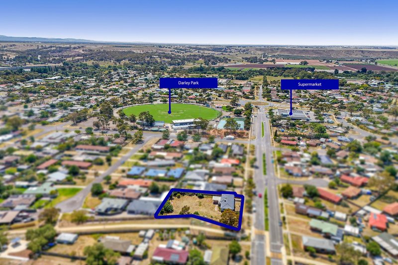 Photo - 30 Grey Street, Darley VIC 3340 - Image 15