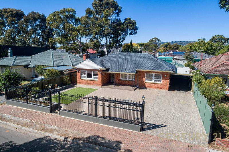 30 Gurrs Rd , Kensington Park SA 5068