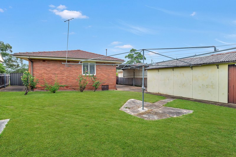 Photo - 30 Guthega Crescent, Heckenberg NSW 2168 - Image 10