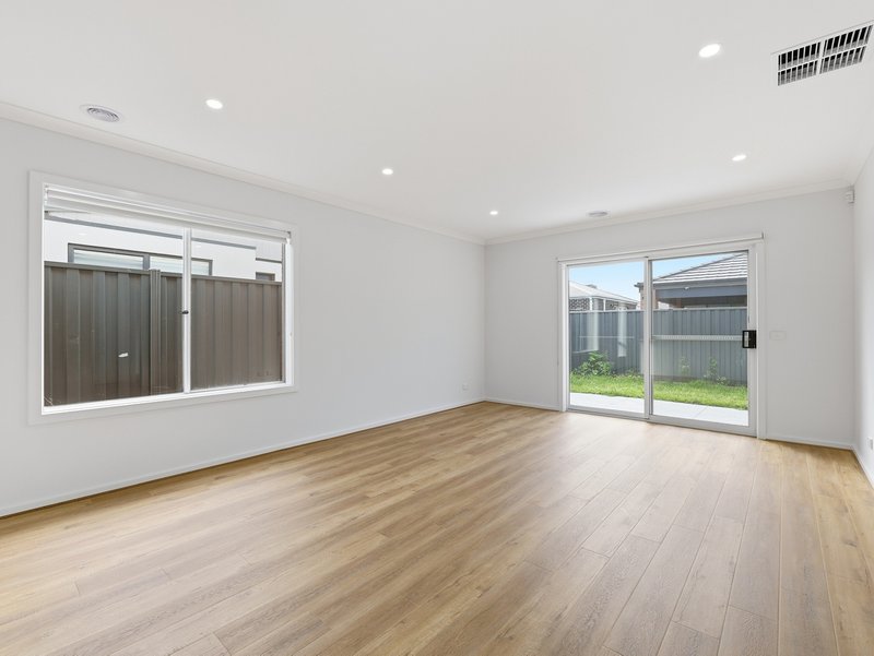 Photo - 30 Haflinger Road, Tarneit VIC 3029 - Image 2
