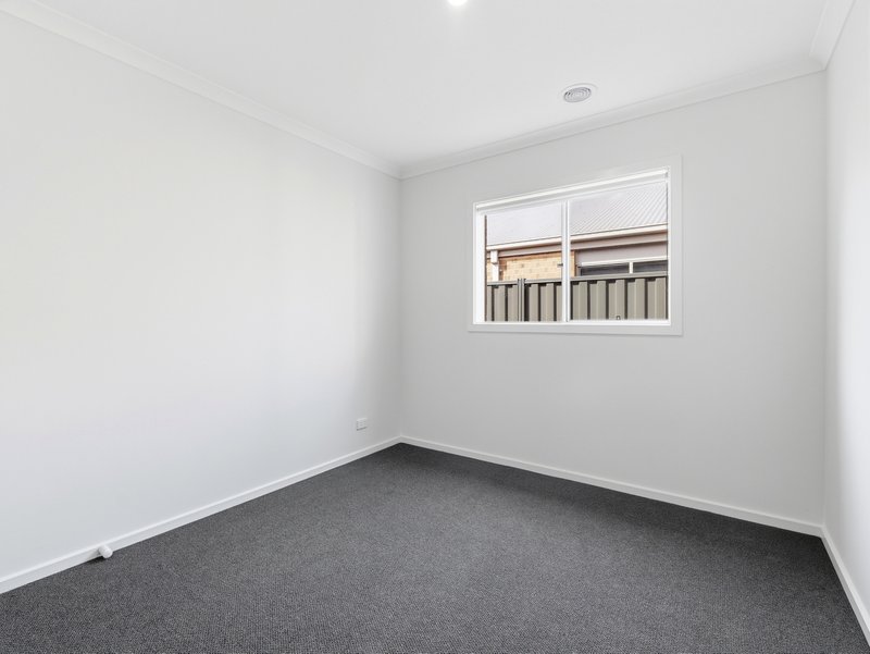 Photo - 30 Haflinger Road, Tarneit VIC 3029 - Image 8