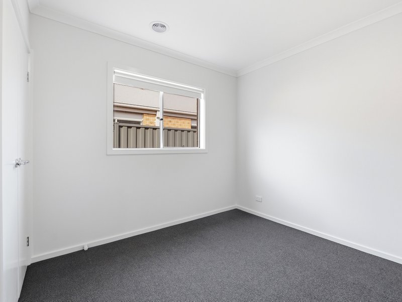 Photo - 30 Haflinger Road, Tarneit VIC 3029 - Image 12