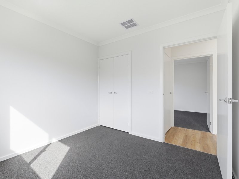 Photo - 30 Haflinger Road, Tarneit VIC 3029 - Image 14