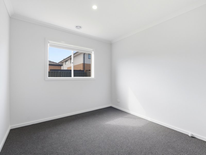 Photo - 30 Haflinger Road, Tarneit VIC 3029 - Image 15