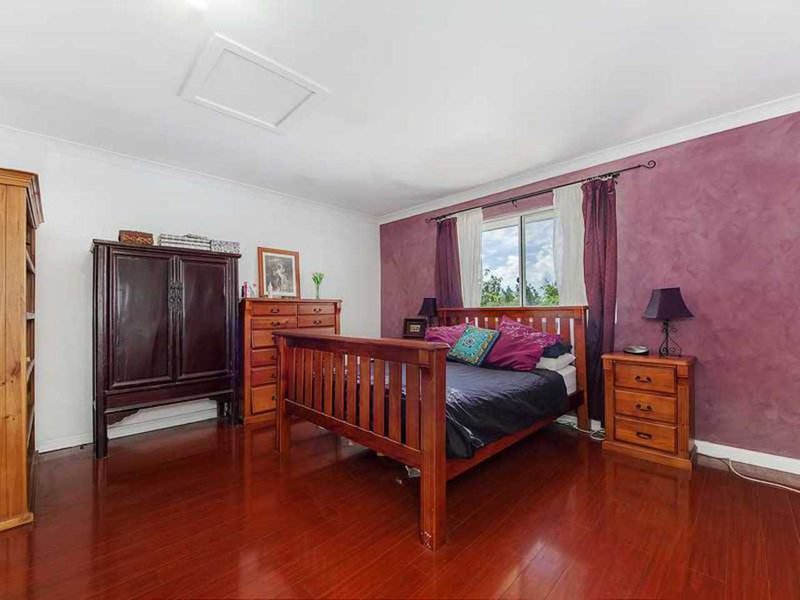 Photo - 30 Hastings Crescent, Carrara QLD 4211 - Image 11