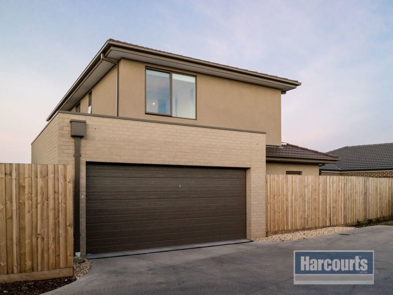 Photo - 30 Heather Grove, Cranbourne East VIC 3977 - Image 15