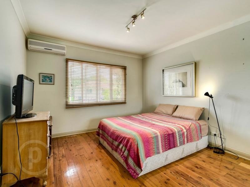 Photo - 30 Heathwhite Street, Tarragindi QLD 4121 - Image 7