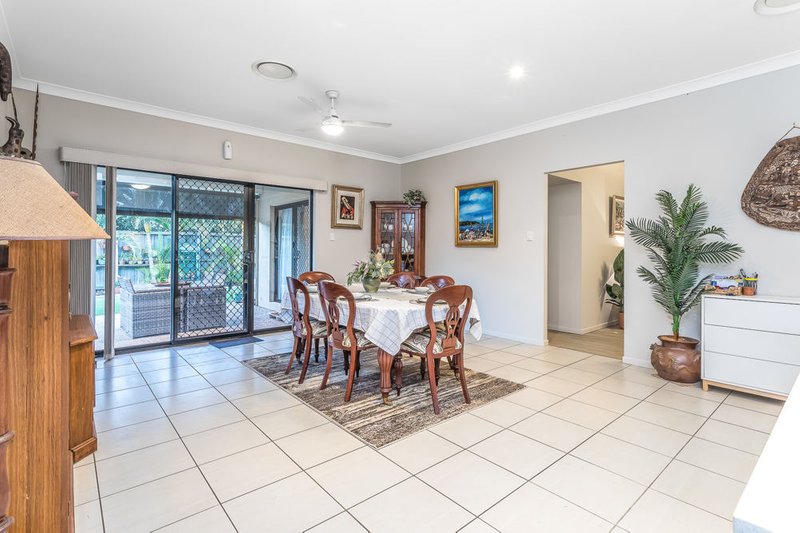 Photo - 30 Highview Terrace, Murrumba Downs QLD 4503 - Image 7